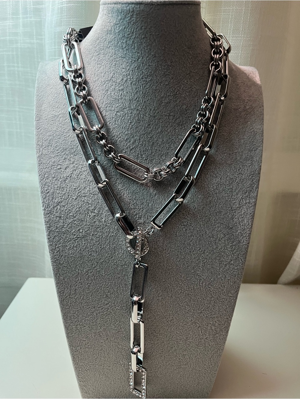 NEW Silvertone Layered Link Lariat Necklace with Toggle Pendant